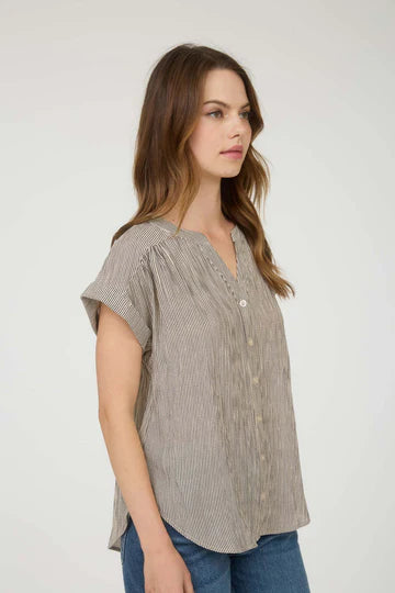 PINSTRIPE SHORT CUFF TOP