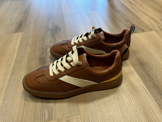 Wylder Low Top Sneaker
