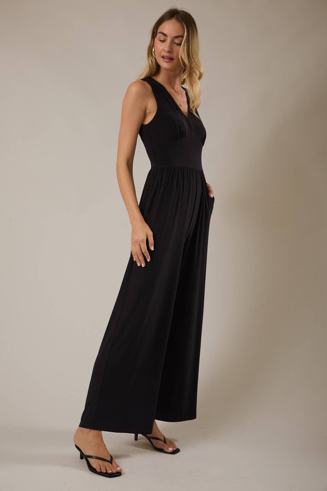 WIDE LEG JUMPSUIT