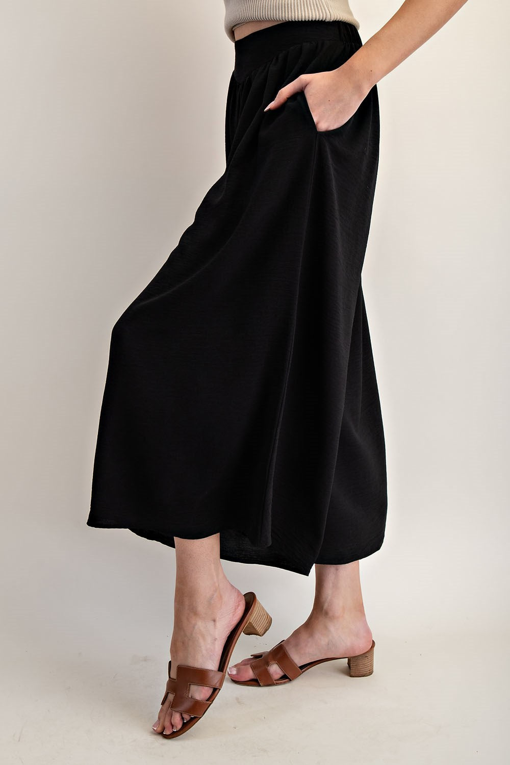 Black Flowy Pant