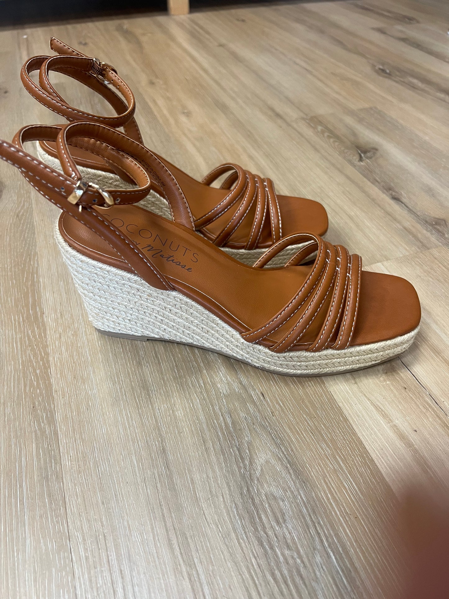 Sunnie Cognac Wedge