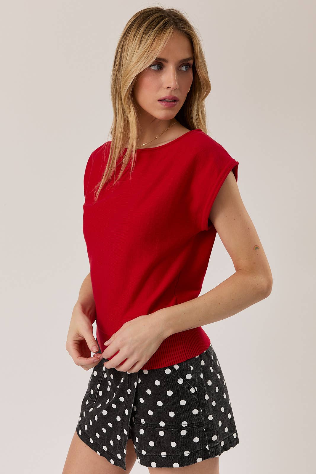 BOAT NECK WIDE SHOULDER KNIT TOP