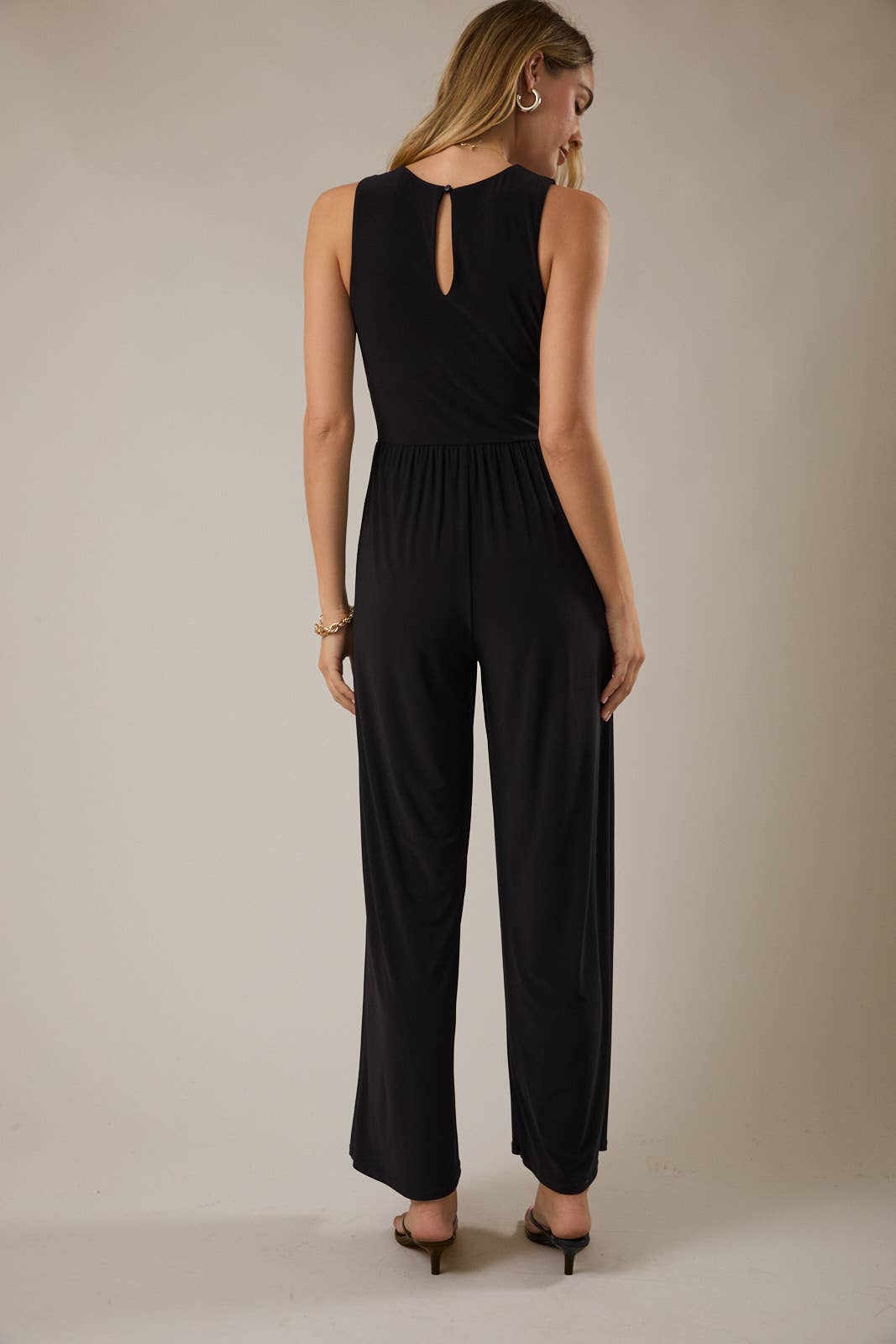WIDE LEG JUMPSUIT